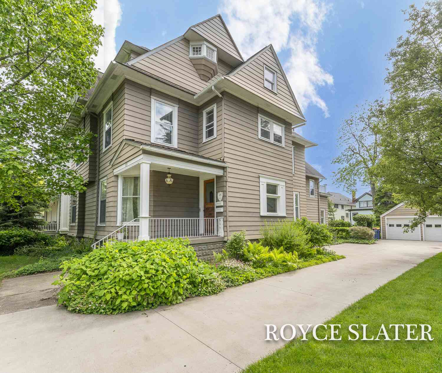 Homes For Sale - 525 College Avenue<br/> Grand Rapids, MI 49503