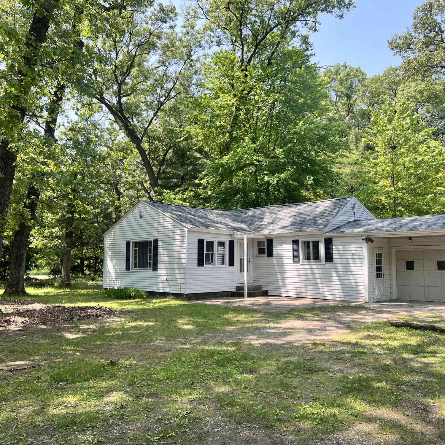 Homes For Sale - 3216 Hall Road<br/> Muskegon, MI 49442