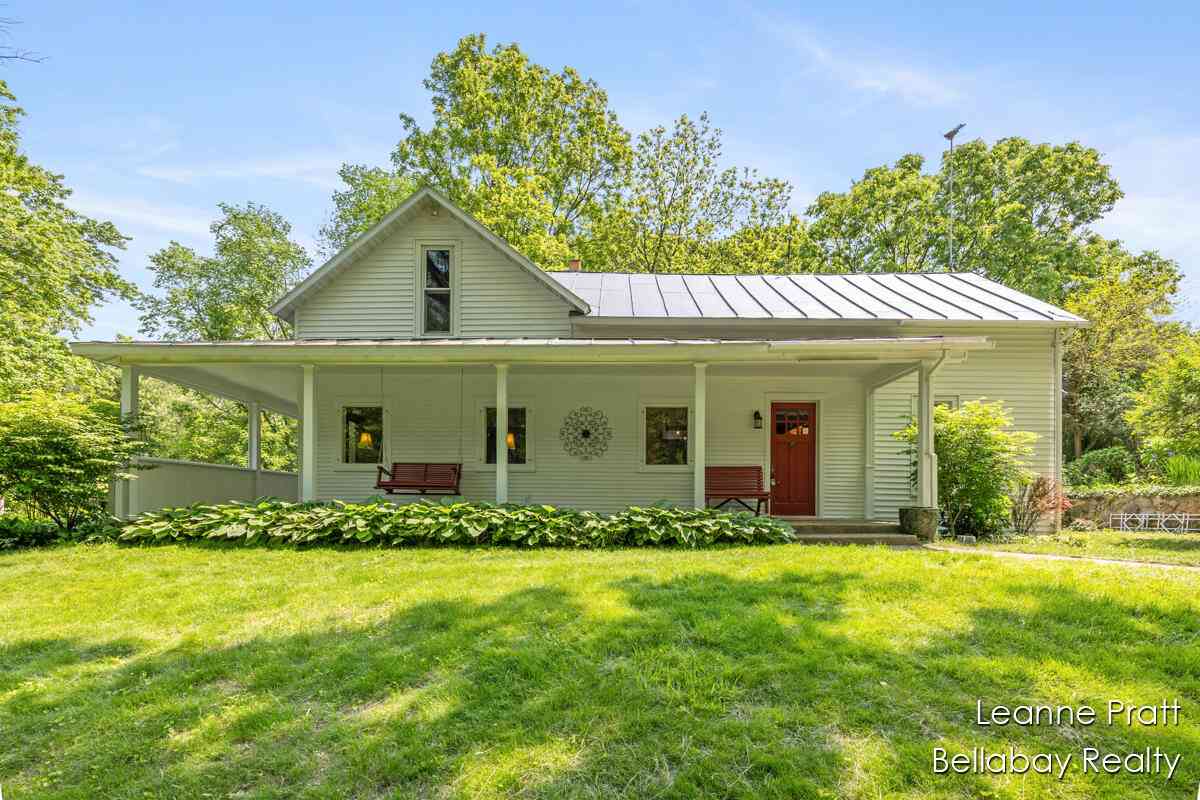 Homes For Sale - 13814 28th Street<br/> Lowell, MI 49331
