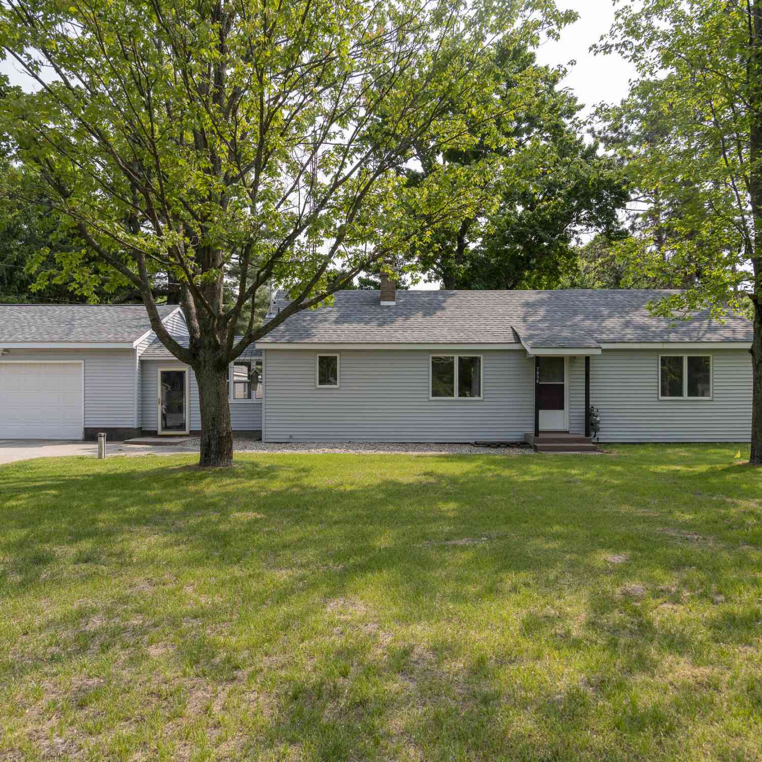 Homes For Sale - 7936 Whitehall Road<br/> Whitehall, MI 49461