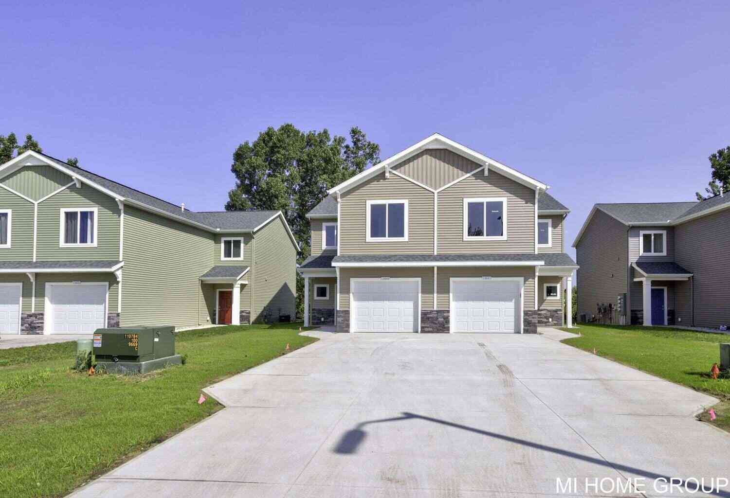 Condo For Sale - 13650 Signature Dr. Drive<br/> Ottawa County, Holland, MI 49424