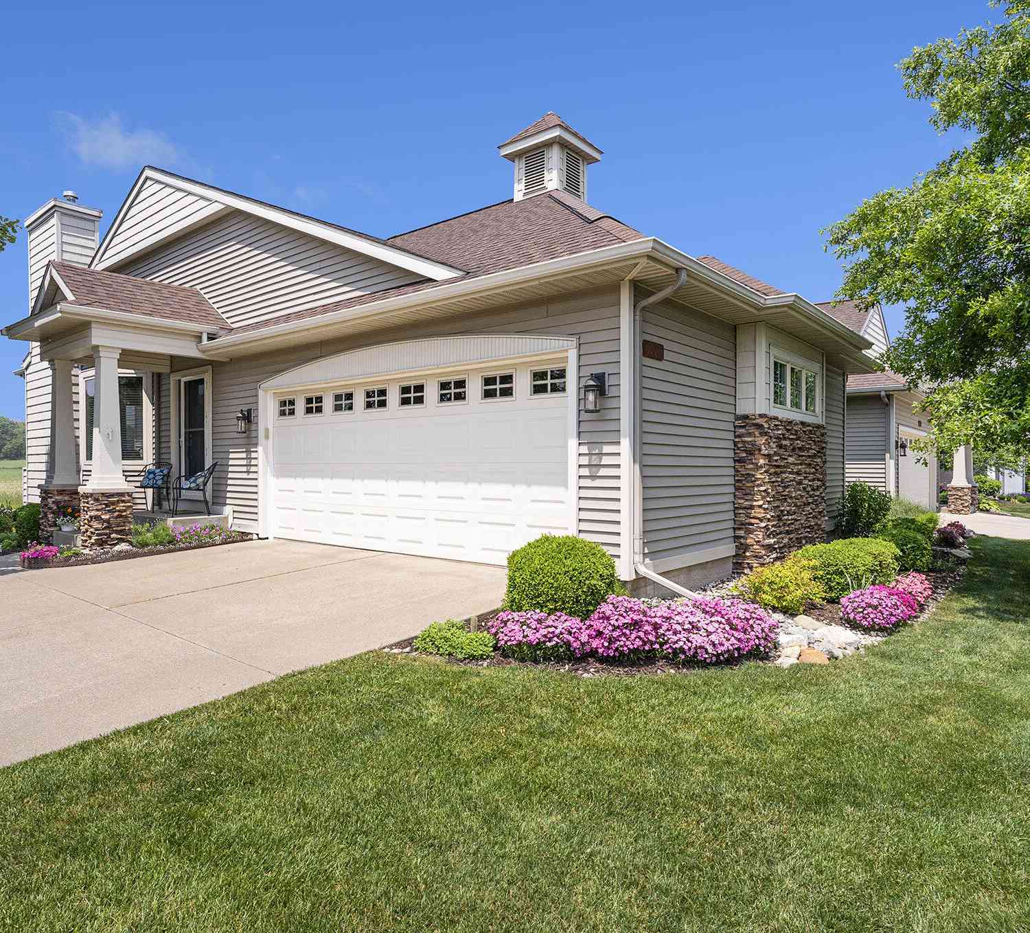 Condo For Sale - 1300 St Andrews Drive<br/> Holland, MI 49423