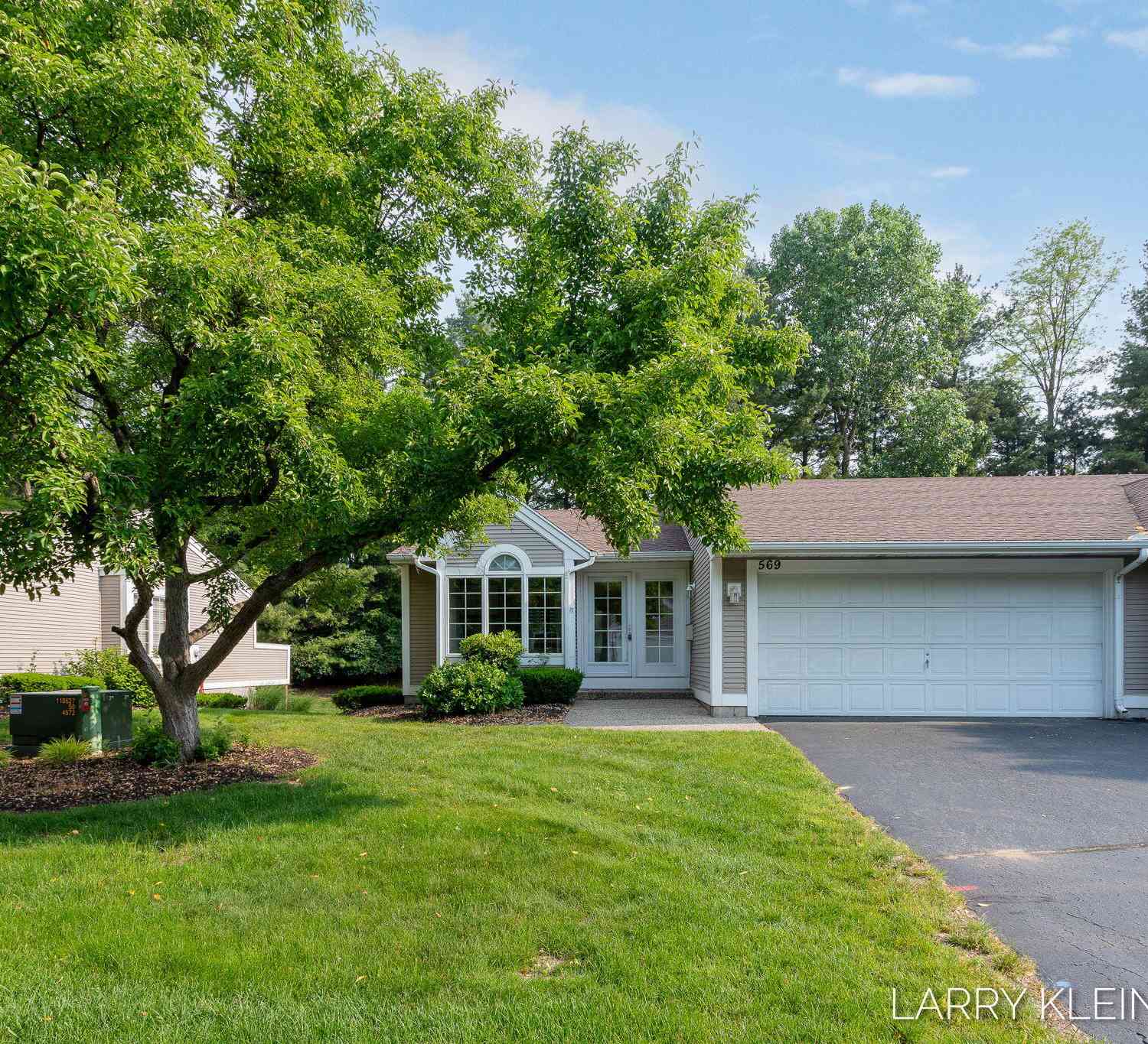 Condo For Sale - 569 Appletree Drive<br/> Ottawa County, Holland, MI 49423