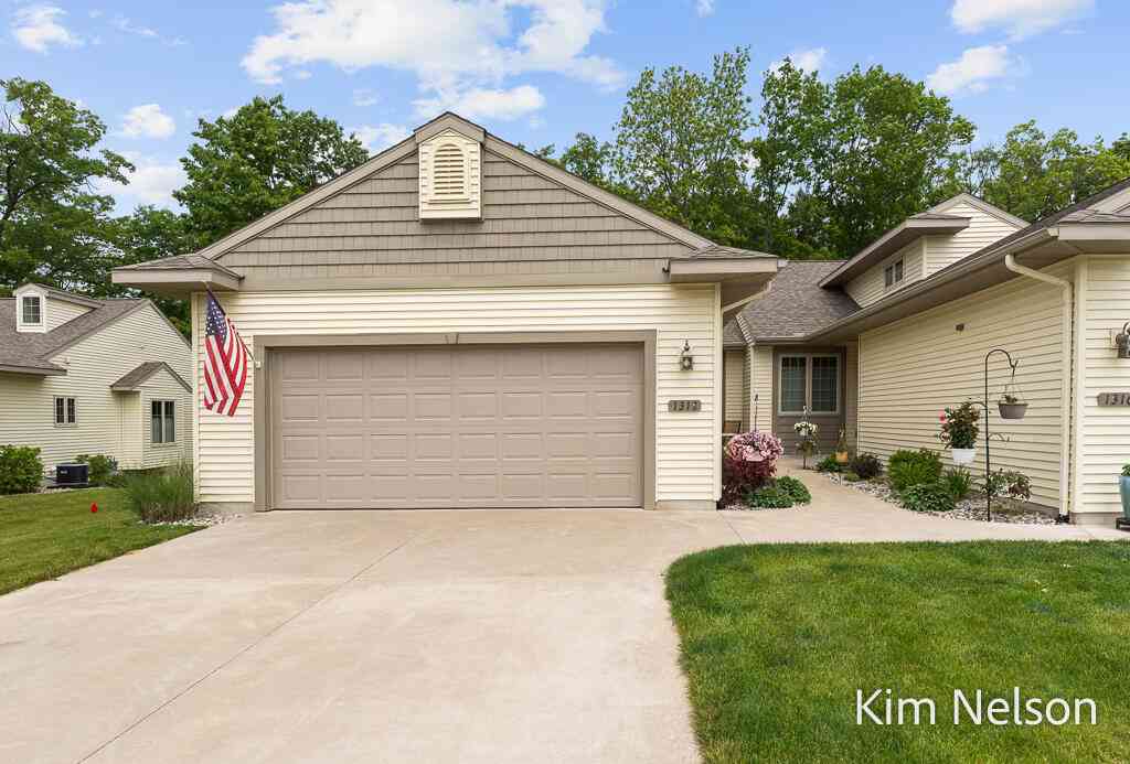 Condo For Sale - 1318 N Timberview Drive<br/> Whitehall, MI 49461