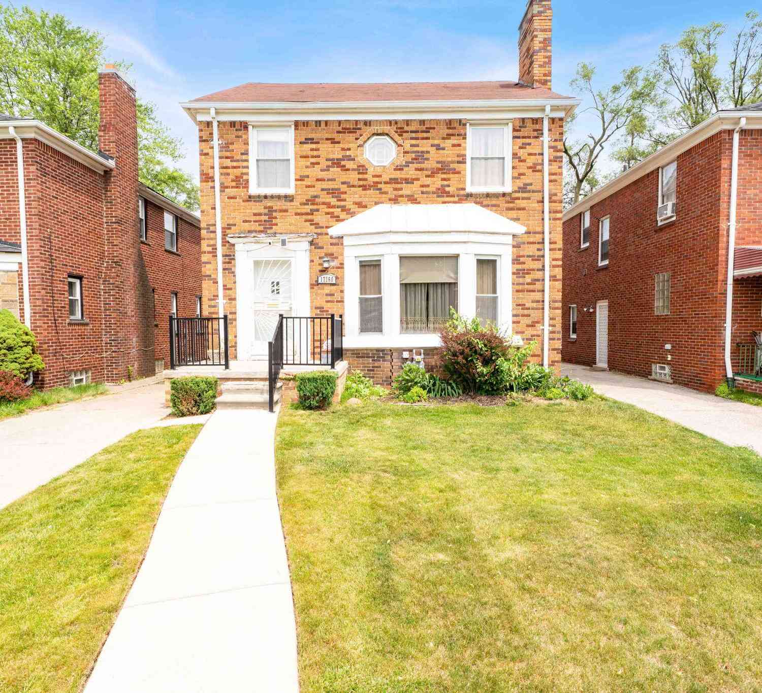 Homes For Sale - 17160 Wisconsin Street<br/> Wayne County, Detroit, MI 48221