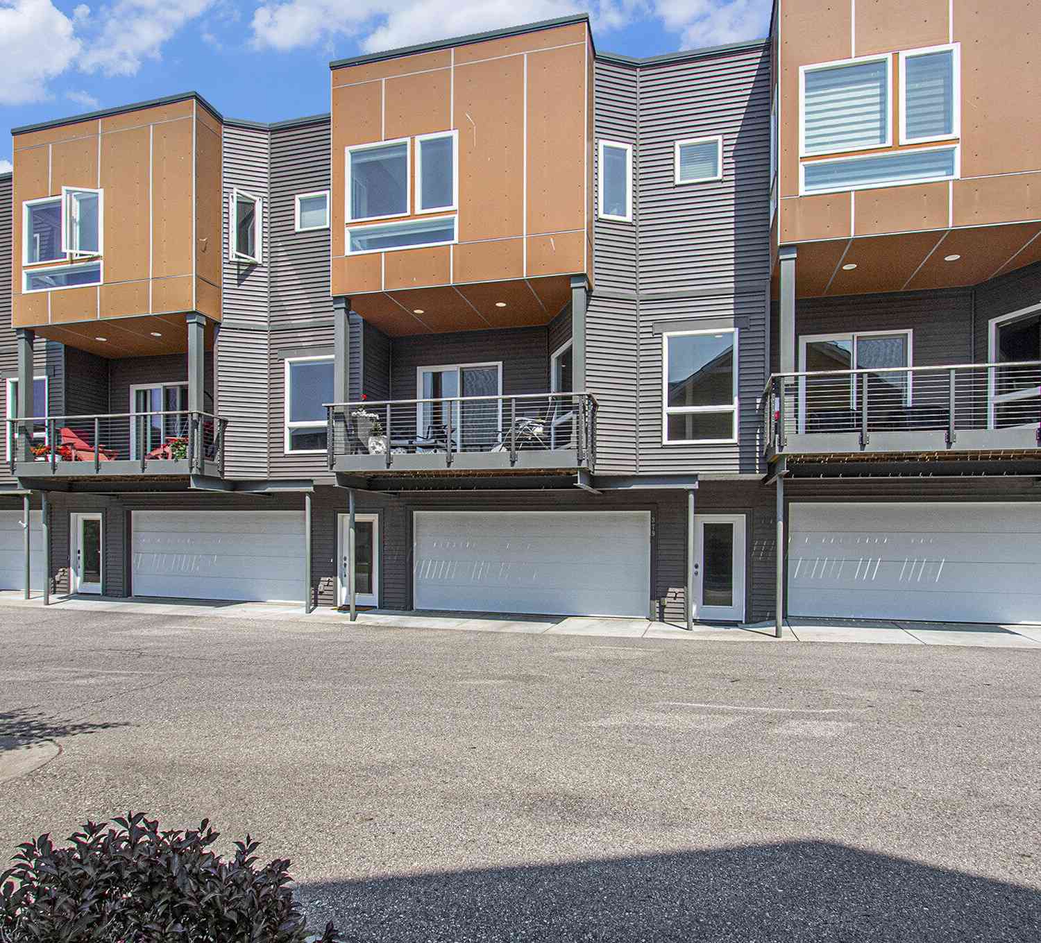 Condo For Sale - 379 Macatawa Park #21<br/> Ottawa County, Holland, MI 49423