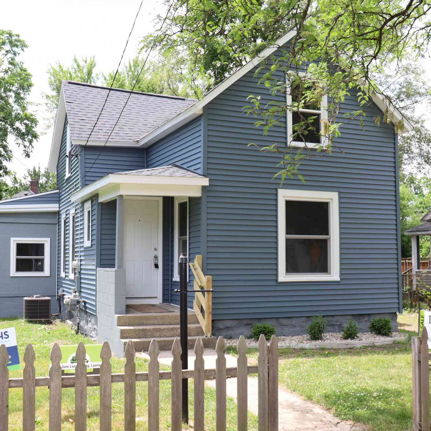 Homes For Sale - 621 Ada Street<br/> Kalamazoo, MI 49007