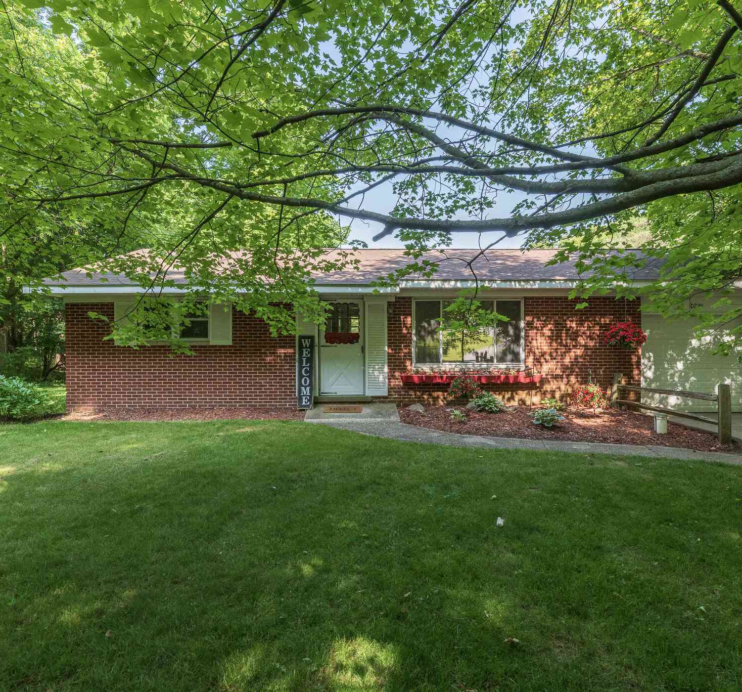Homes For Sale - 10229 N 22nd Street<br/> Plainwell, MI 49080