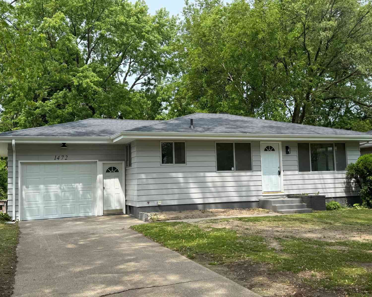 Homes For Sale - 1472 Hurd Avenue<br/> Benton Harbor, MI 49022