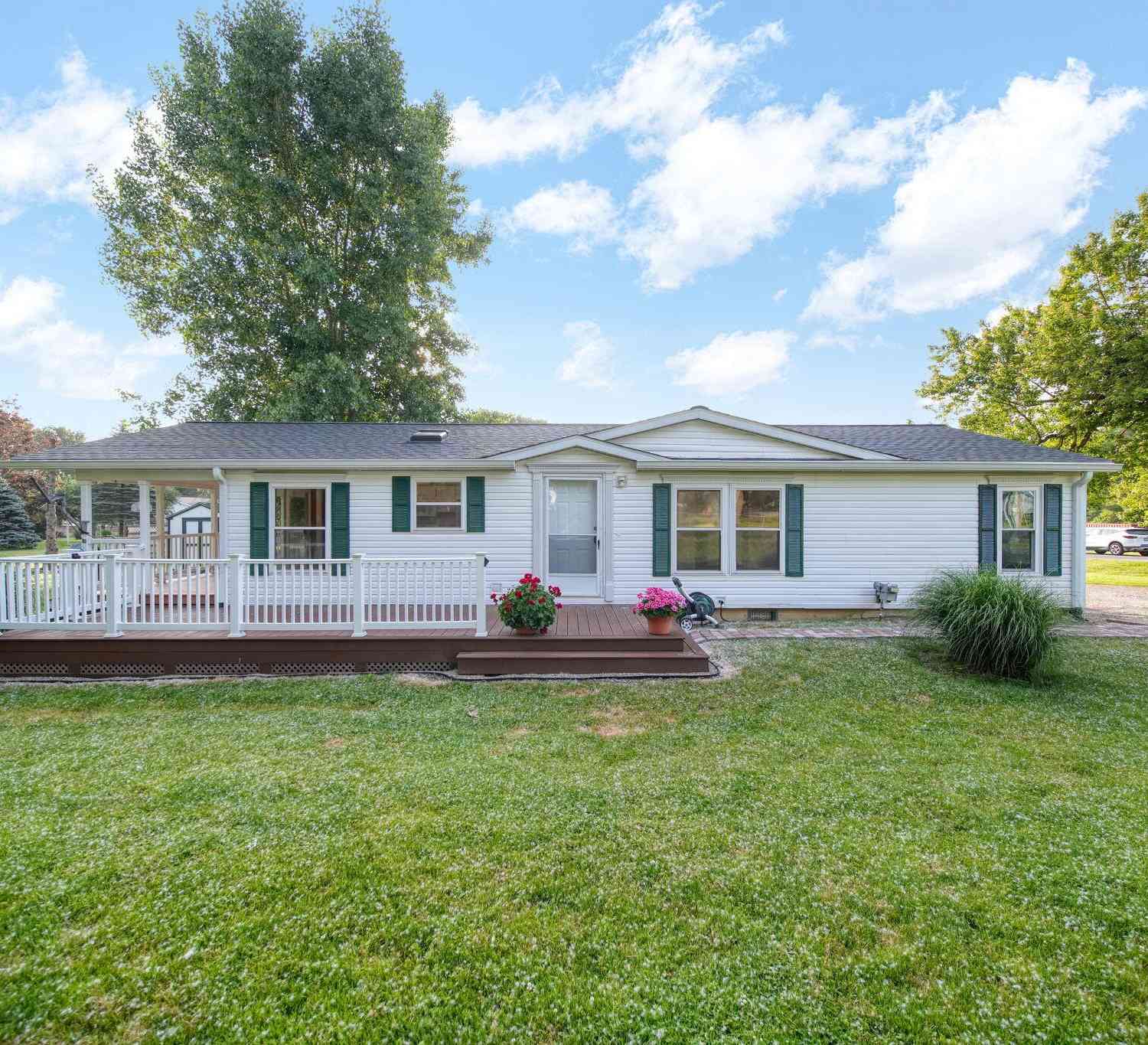 Condo For Sale - 3280 Carlton Boulevard<br/> Jackson County, Jackson, MI 49203