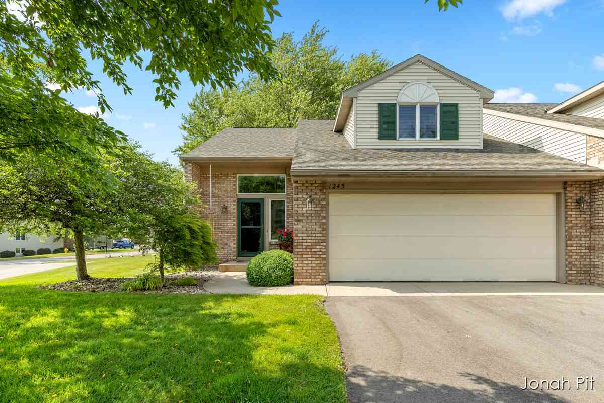 Condo For Sale - 1245 Gleneagle Trail<br/> Ottawa County, Hudsonville, MI 49426