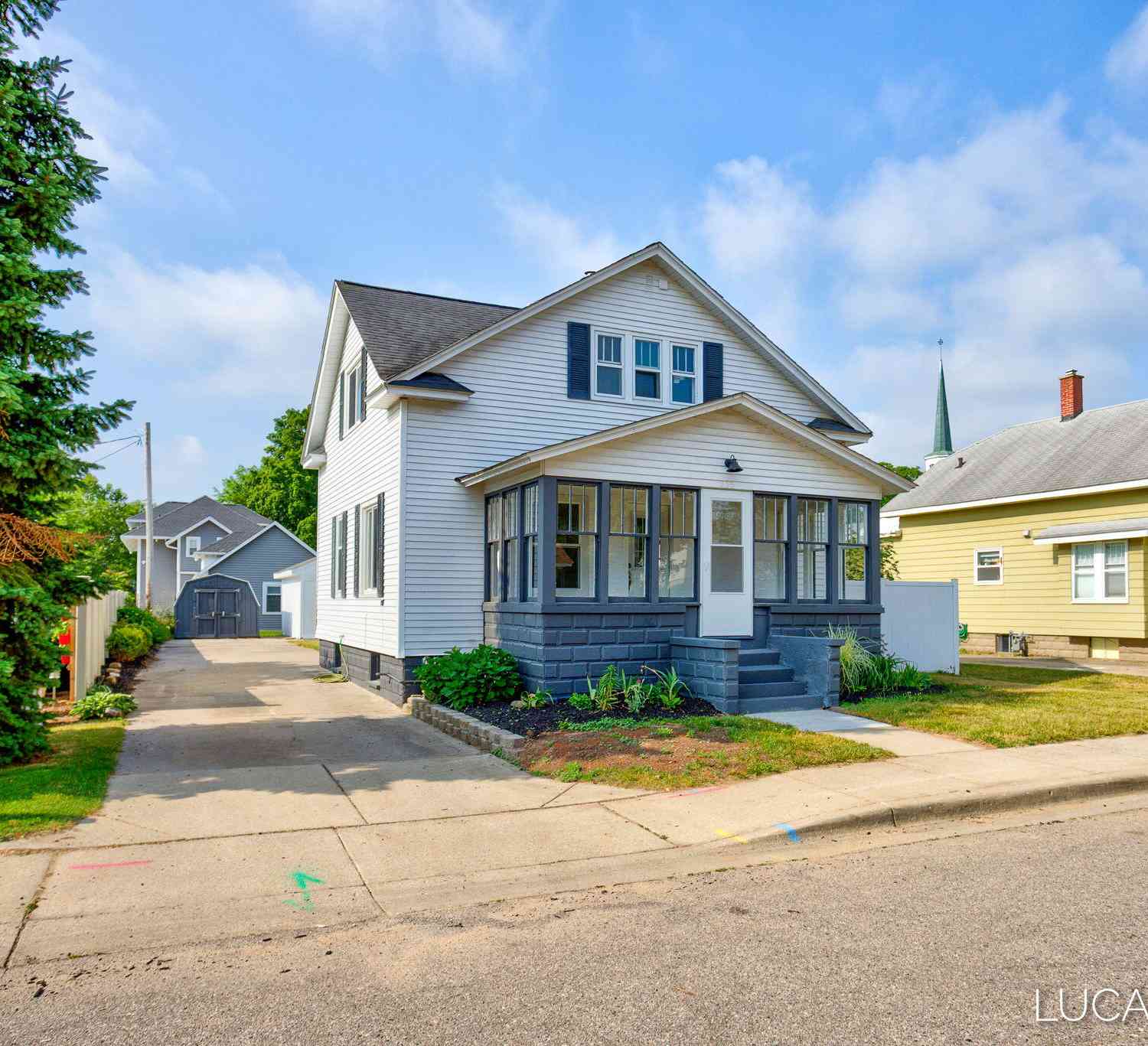 Homes For Sale - 236 E Cherry Street<br/> Zeeland, MI 49464
