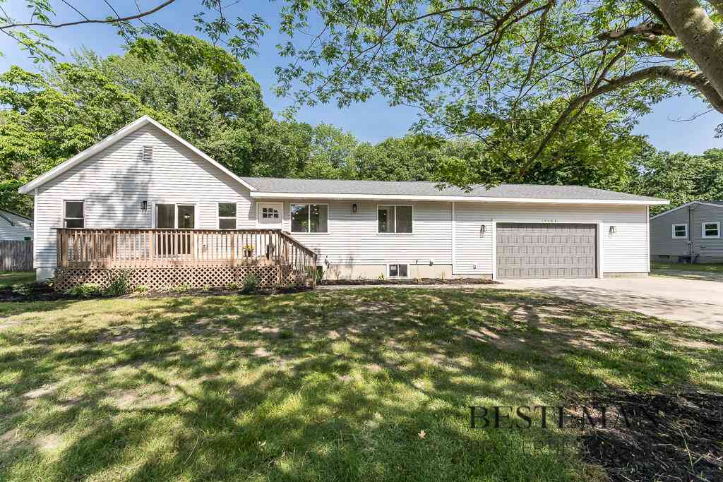 Homes For Sale - 15384 164th Avenue<br/> Grand Haven, MI 49417
