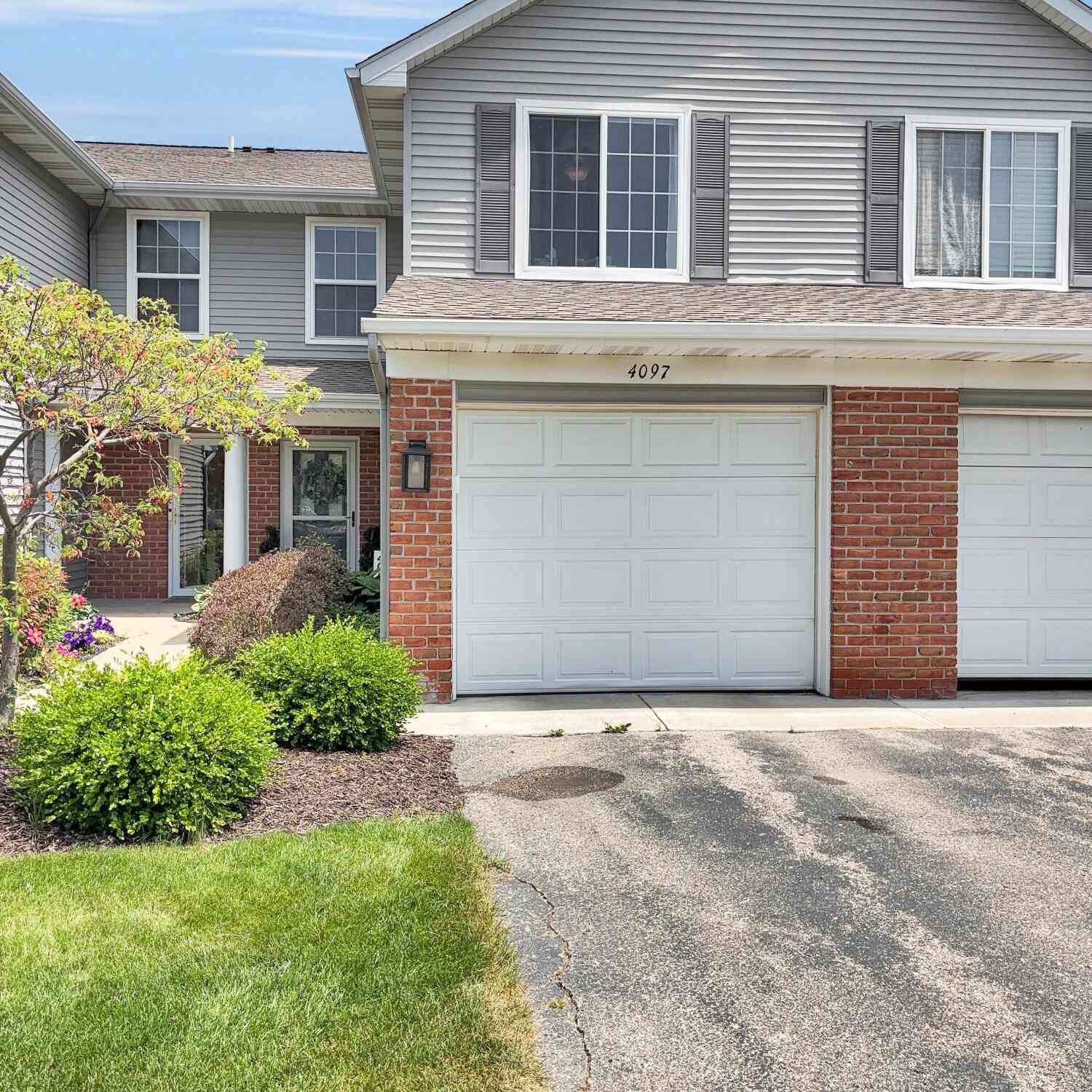 Condo For Sale - 4097 Rivertown Lane<br/> Wyoming, MI 49418