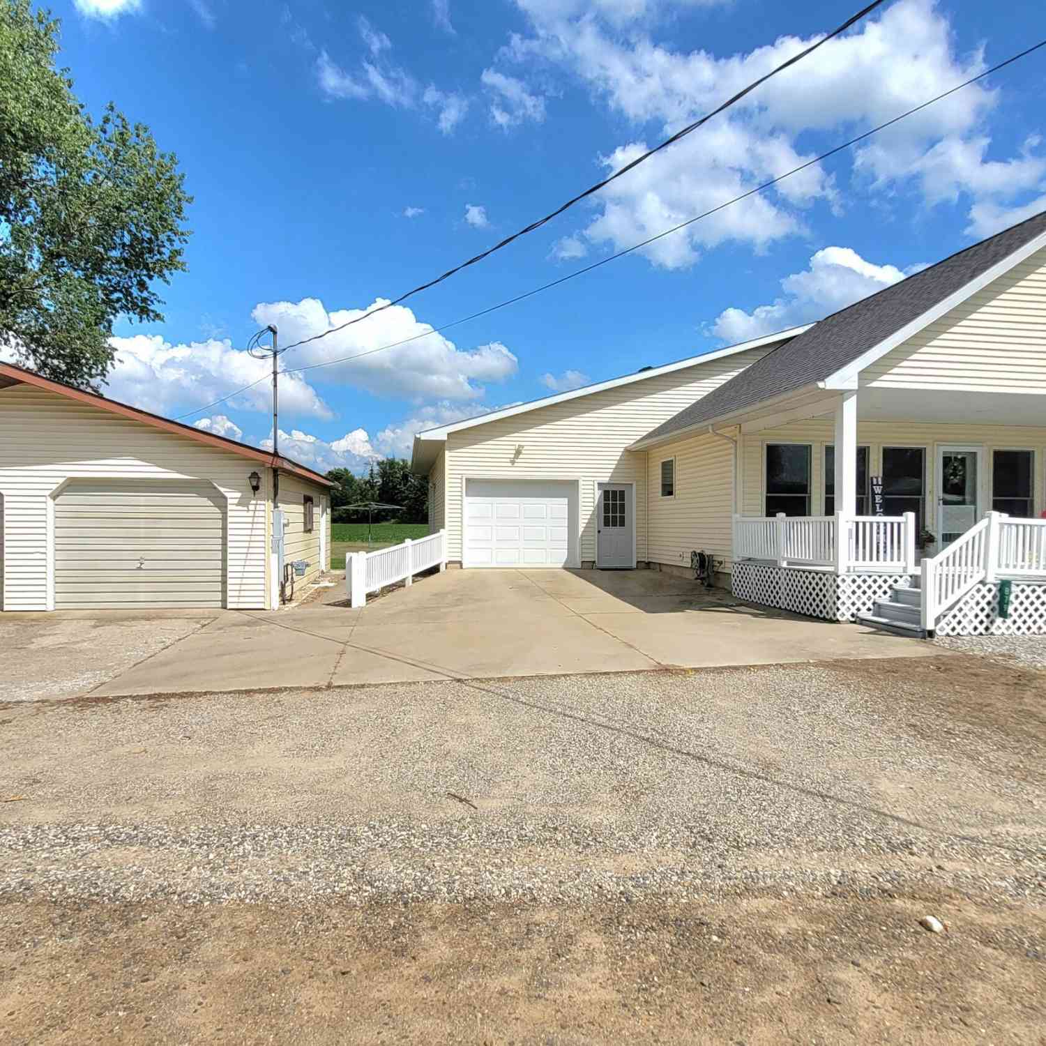 Homes For Sale - 879 S Werner's Landing Drive<br/> Bronson, MI 49028