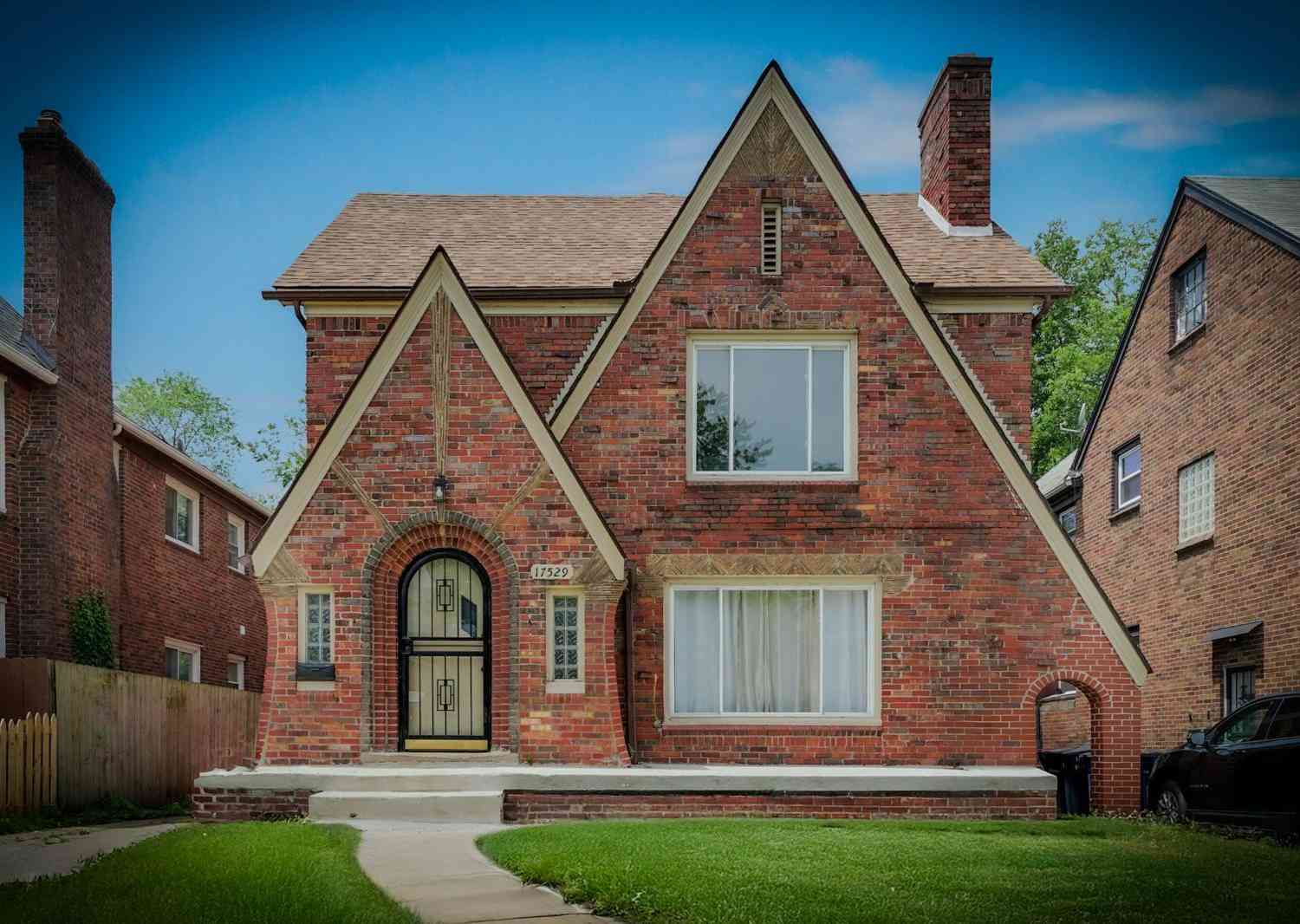 Homes For Sale - 17529 Roselawn Street<br/> Detroit, MI 48221