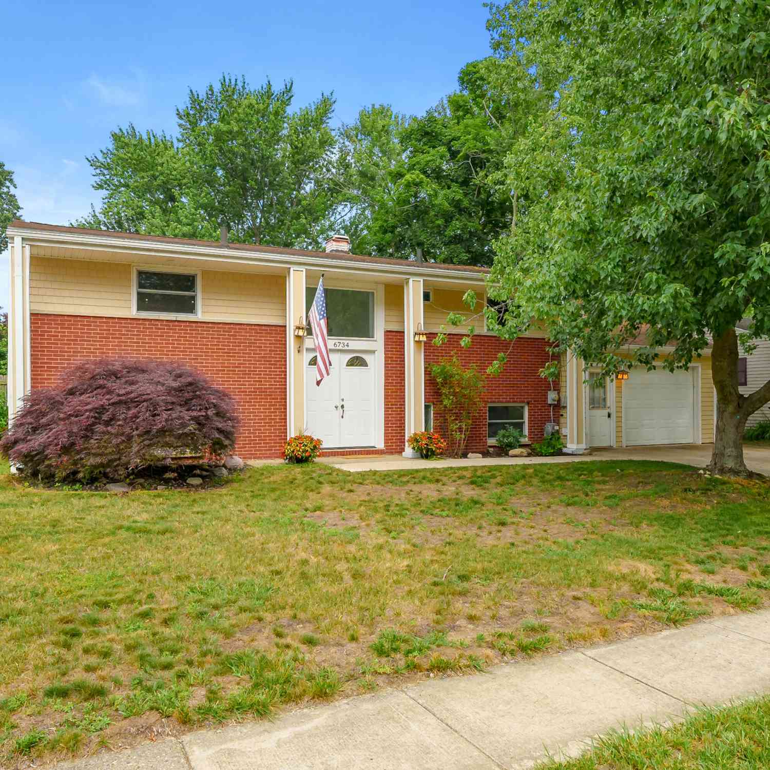 Homes For Sale - 6734 Fescue Street<br/> Portage, MI 49024