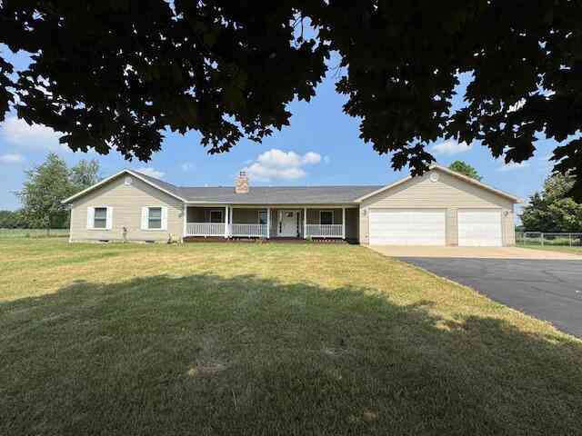 Homes For Sale - 6345 Wolf Lake Road<br/> Jackson, MI 49201