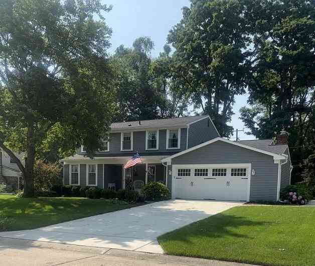 Homes For Sale - 15741 Robinwood Drive<br/> Northville, MI 48168