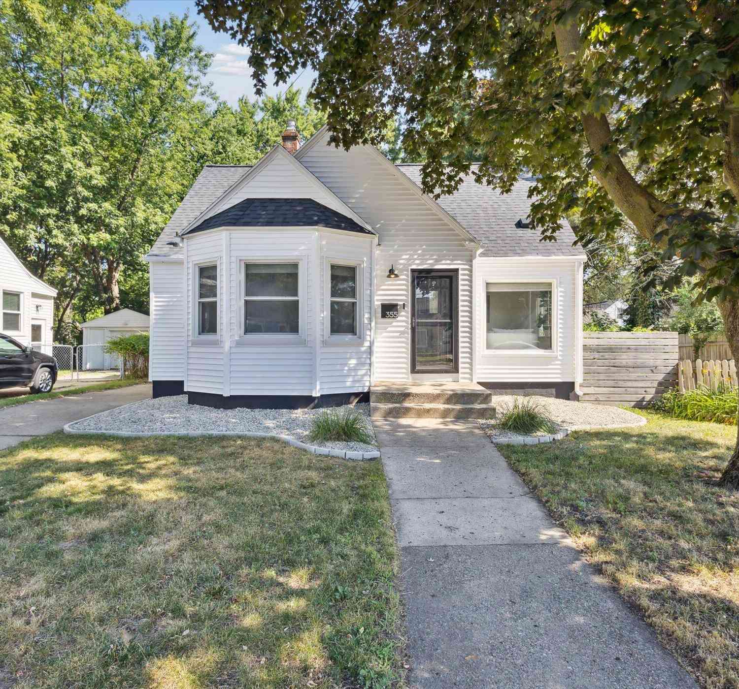 Homes For Sale - 355 Eola Street<br/> Kent County, Grand Rapids, MI 49507