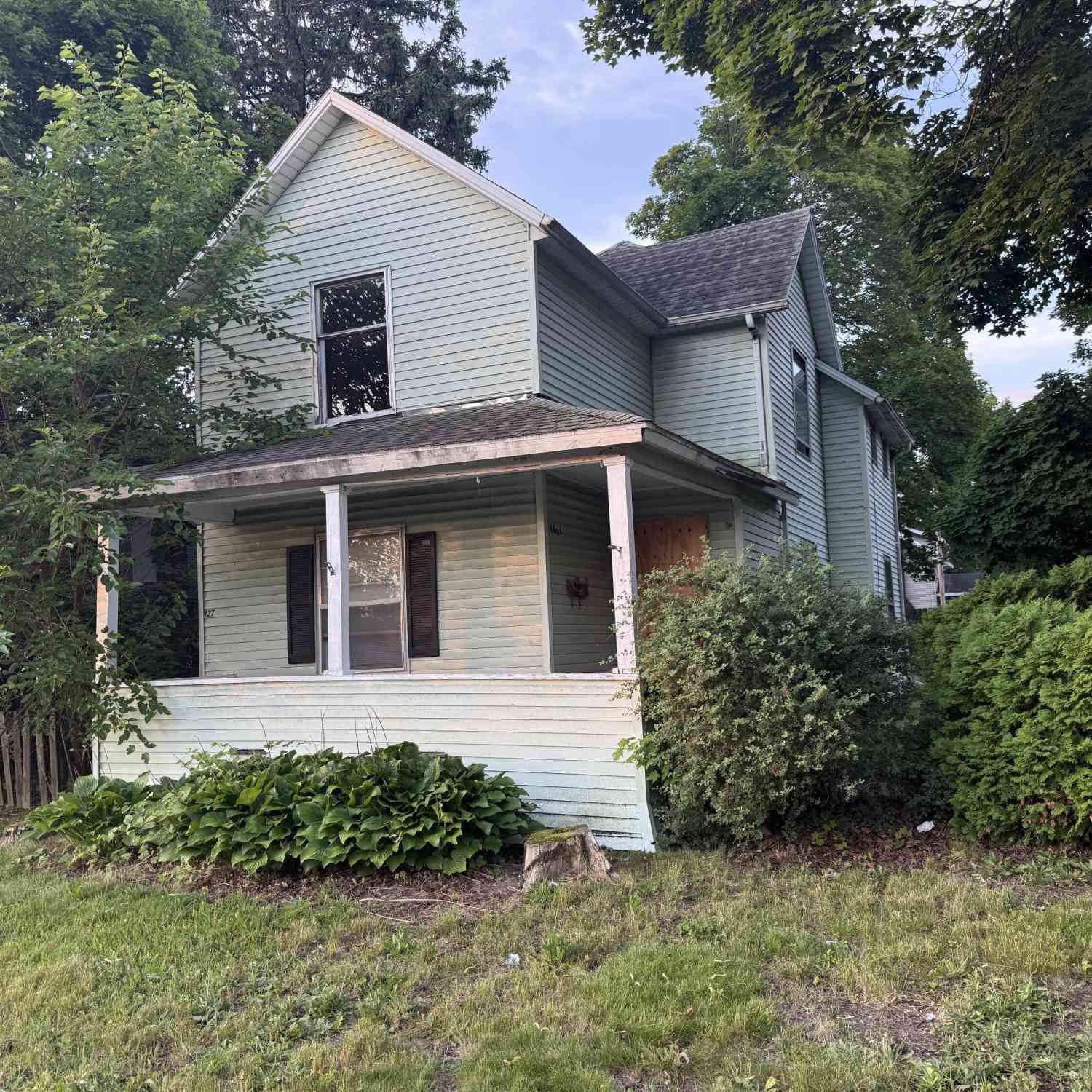 Homes For Sale - 1601 Coleman Avenue<br/> Ingham County, Lansing, MI 48910