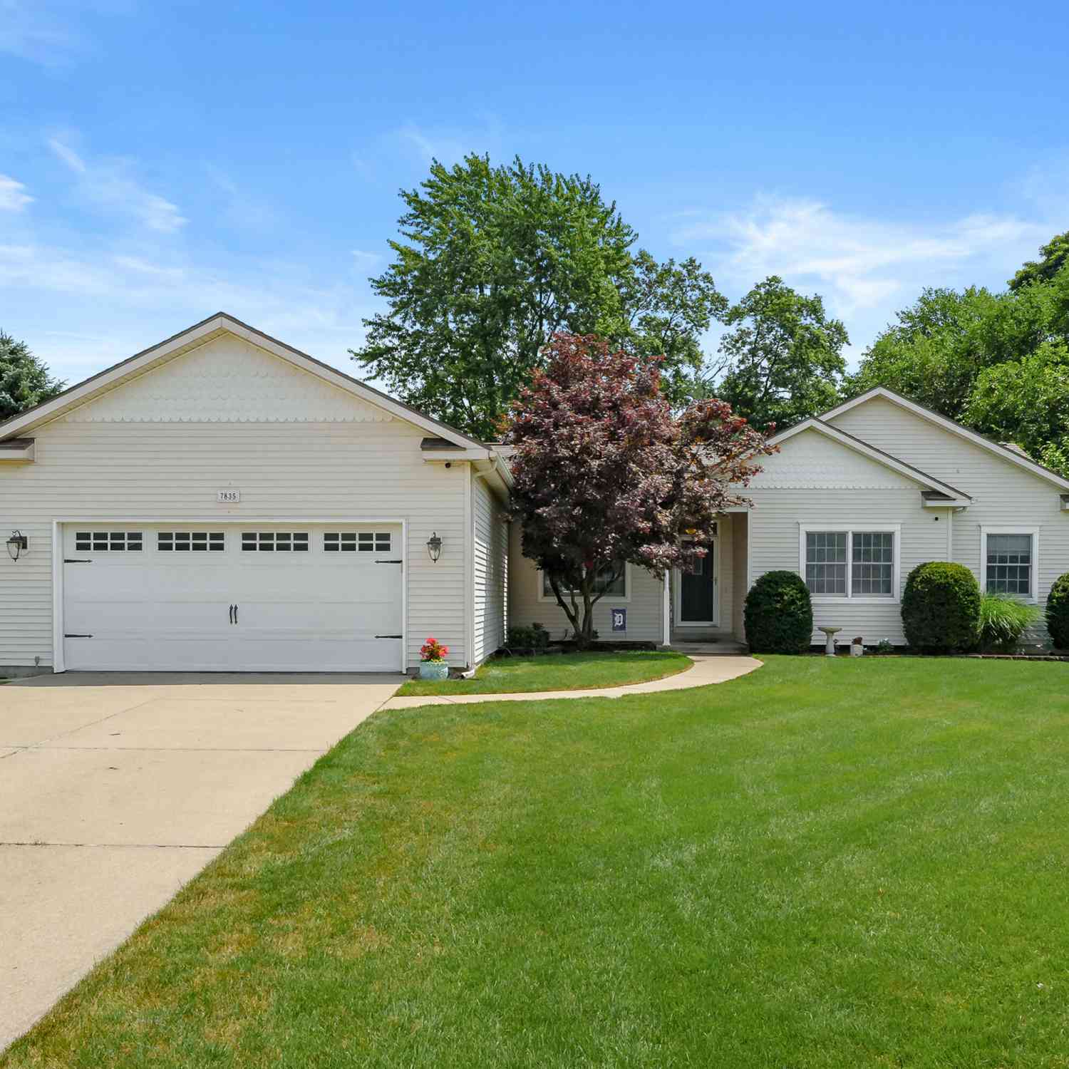 Homes For Sale - 7835 Harvest Lane<br/> Portage, MI 49002
