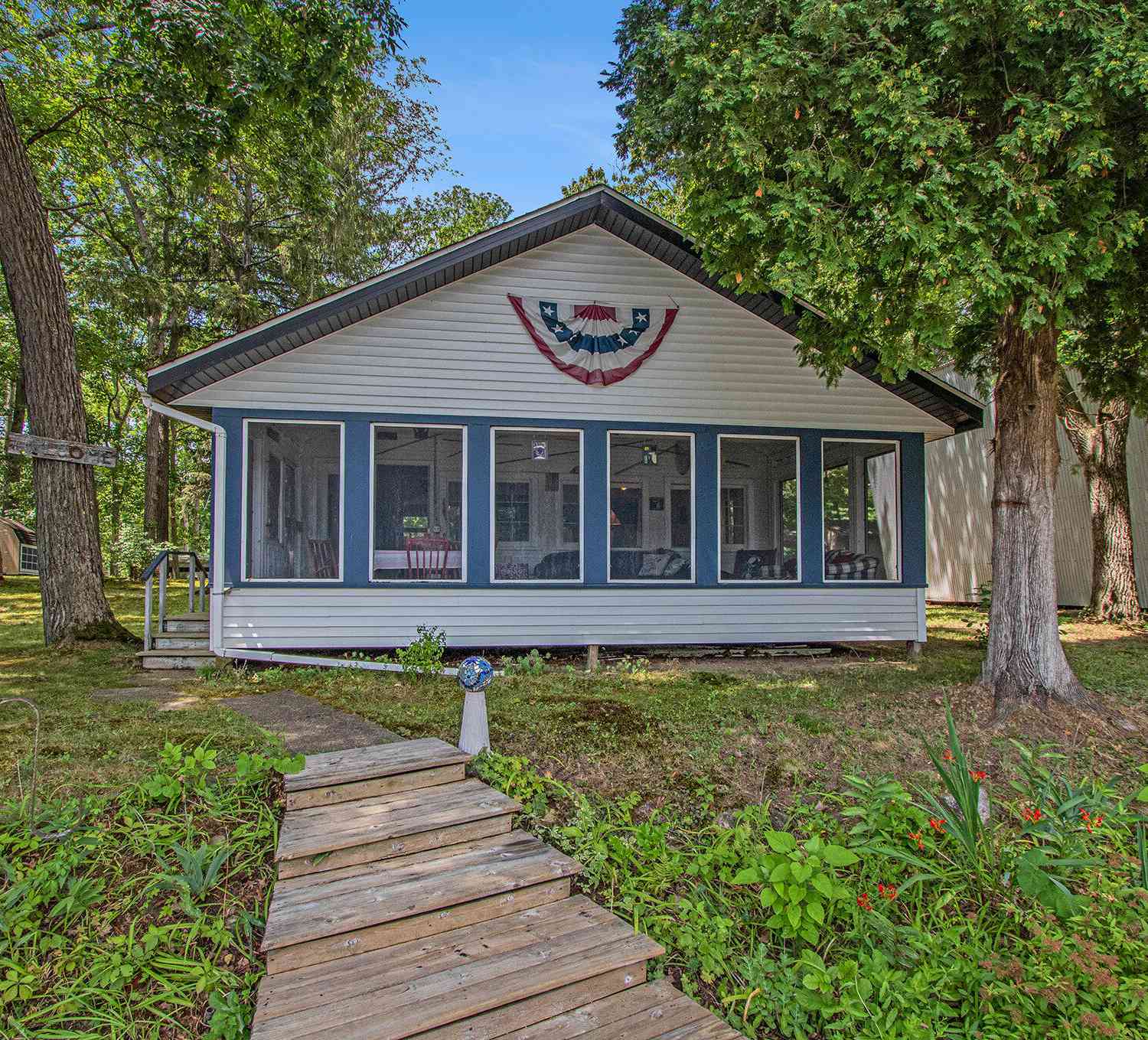 Homes For Sale - 14931 Bachelor Island<br/> Buchanan, MI 49107