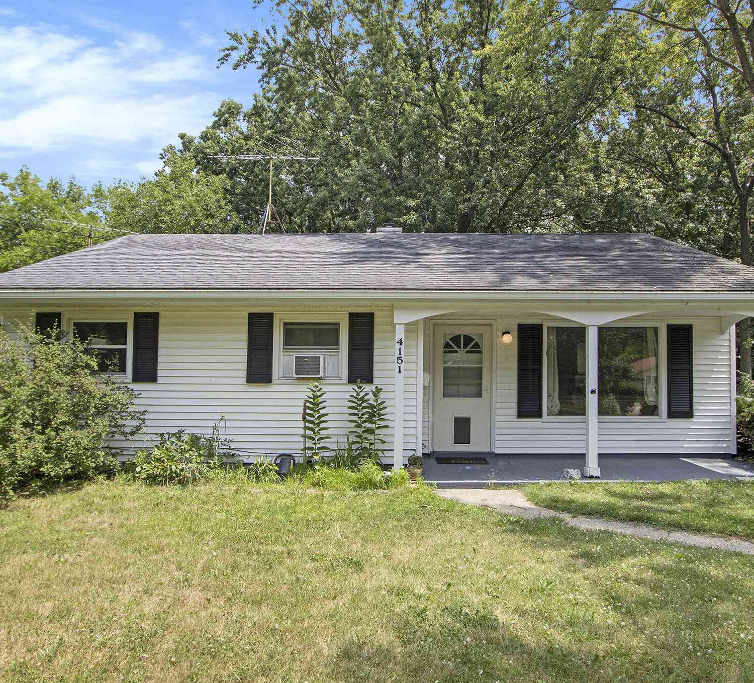 Homes For Sale - 4151 Duke Street<br/> Kalamazoo, MI 49008