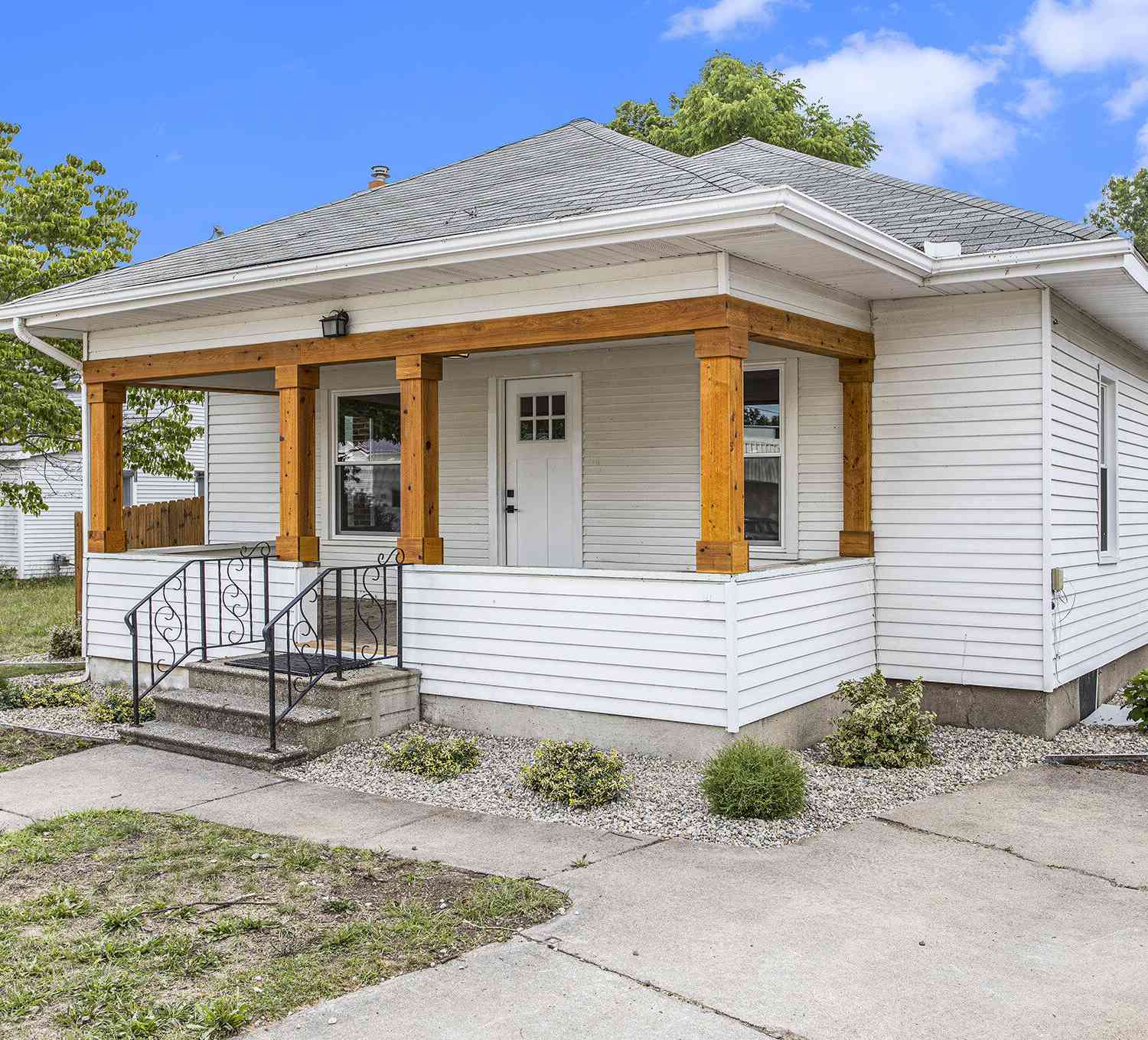Homes For Rent - 105 Fayette<br/> Kalamazoo County, Augusta, MI 49012
