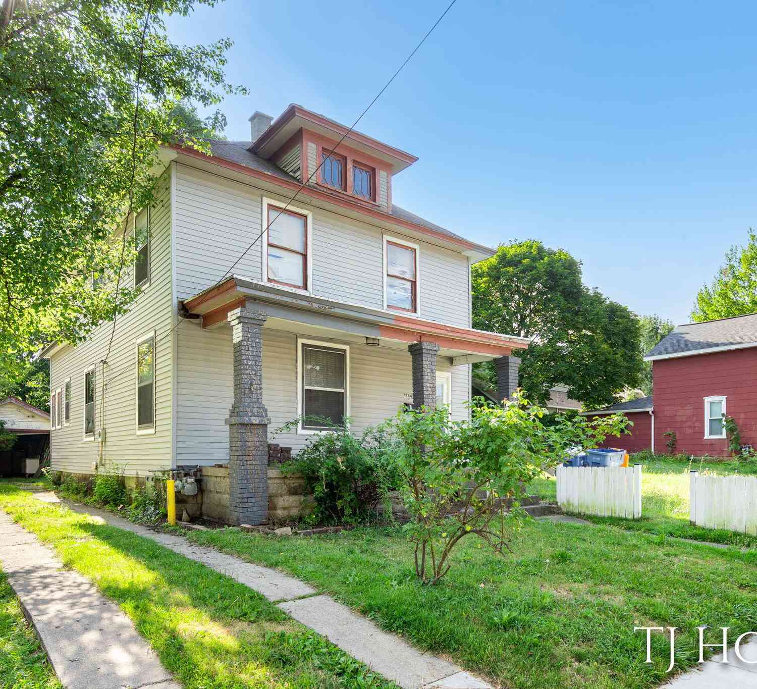 Homes For Sale - 1344 College Avenue<br/> Grand Rapids, MI 49505