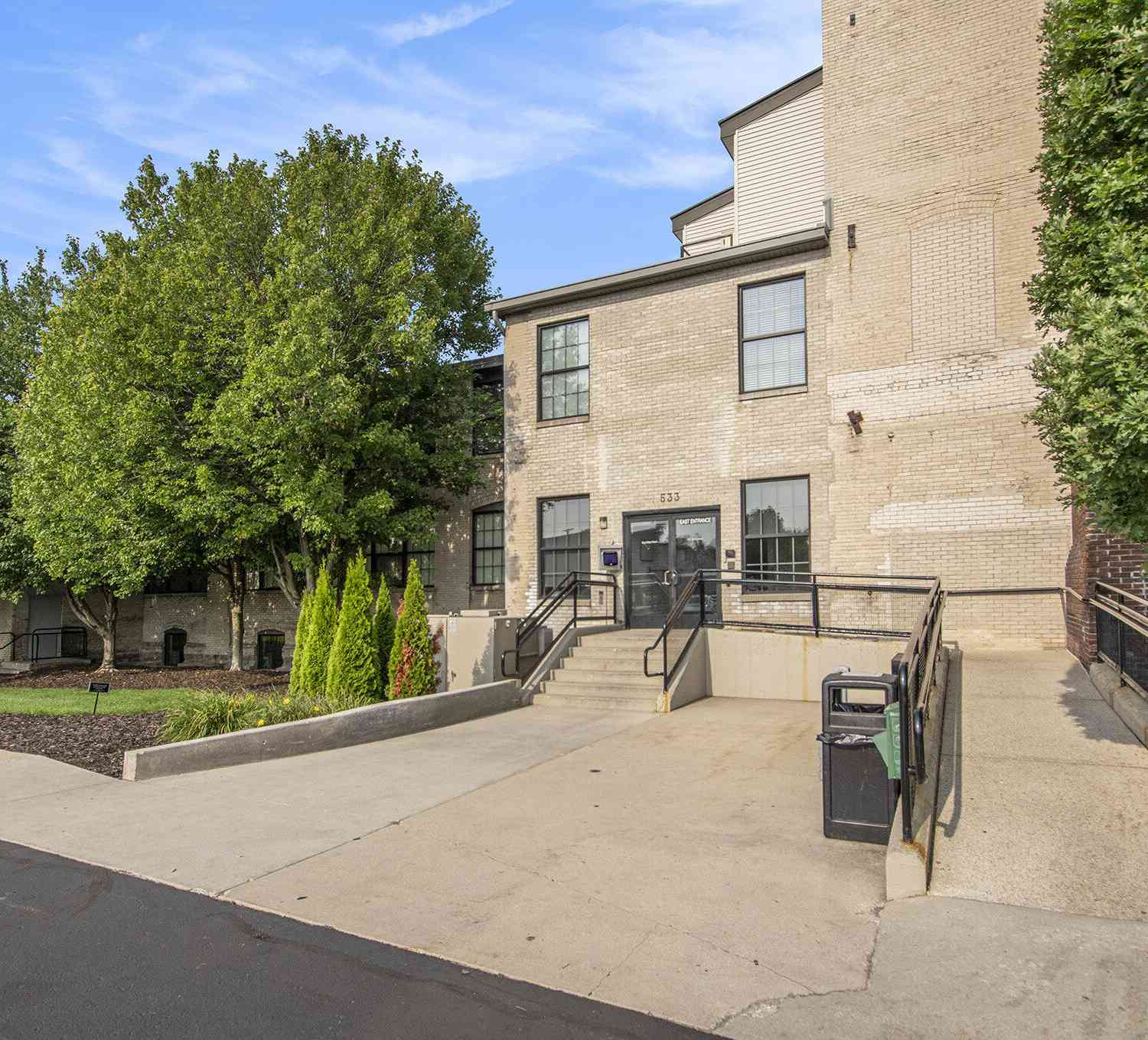 Condo For Sale - 533 Columbia Avenue #313<br/> Ottawa County, Holland, MI 49423