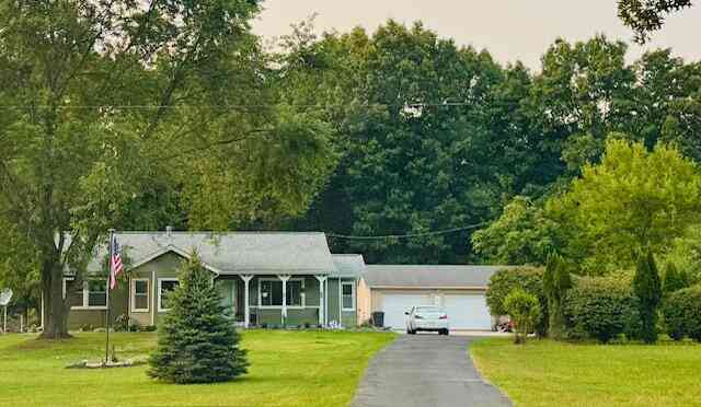 Homes For Sale - 23574 38th Avenue<br/> Mattawan, MI 49071