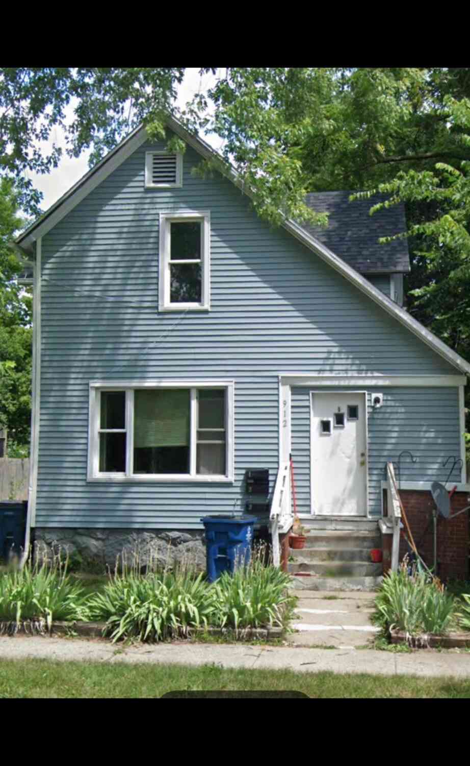 Condo For Rent - 912 Princeton Avenue #4<br/> Kalamazoo County, Kalamazoo, MI 49007