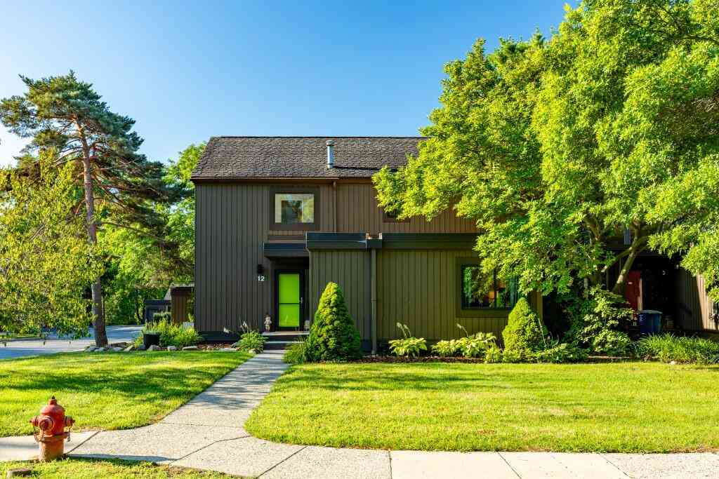 Condo For Sale - 12 Haverhill Court<br/> Ann Arbor, MI 48105