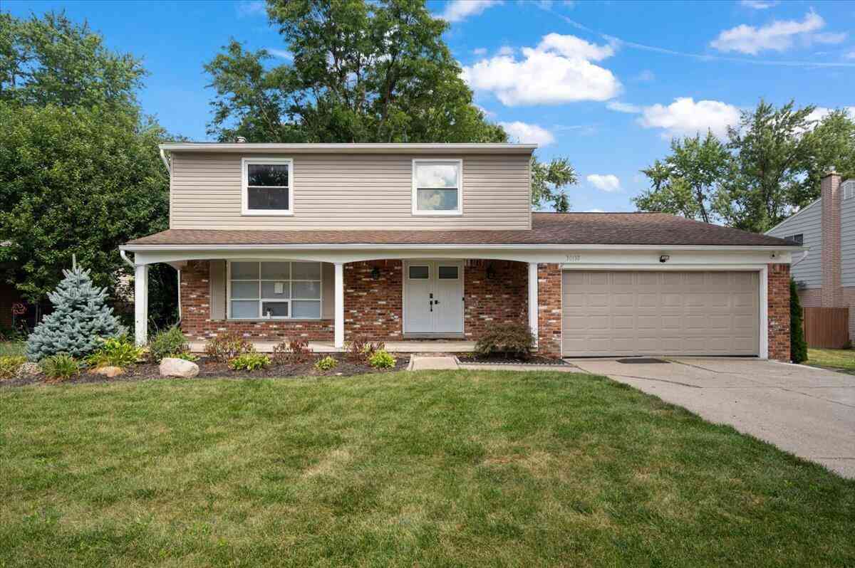 Homes For Sale - 30130 Woodgate Drive<br/> Southfield, MI 48076