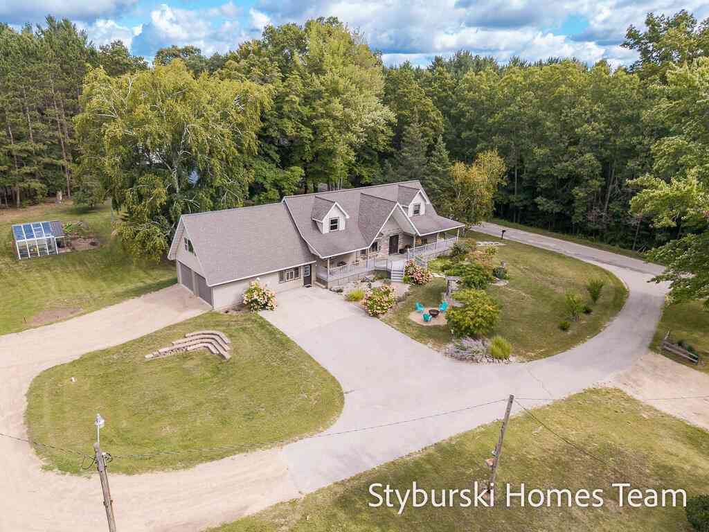 Homes For Sale - 226 N 176th Avenue<br/> Walkerville, MI 49459