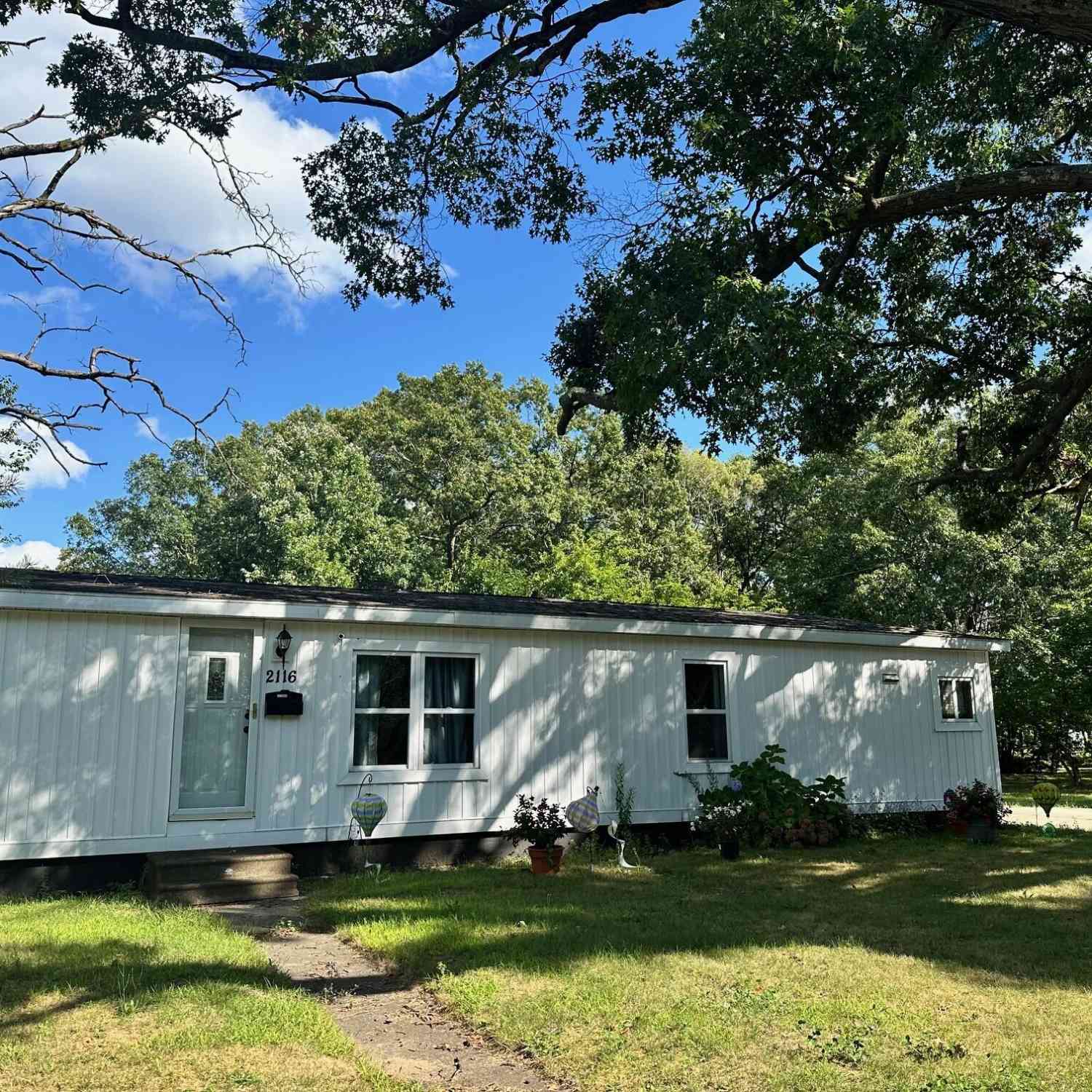 Condo For Sale - 2116 Mcilwraith Street<br/> Muskegon, MI 49444