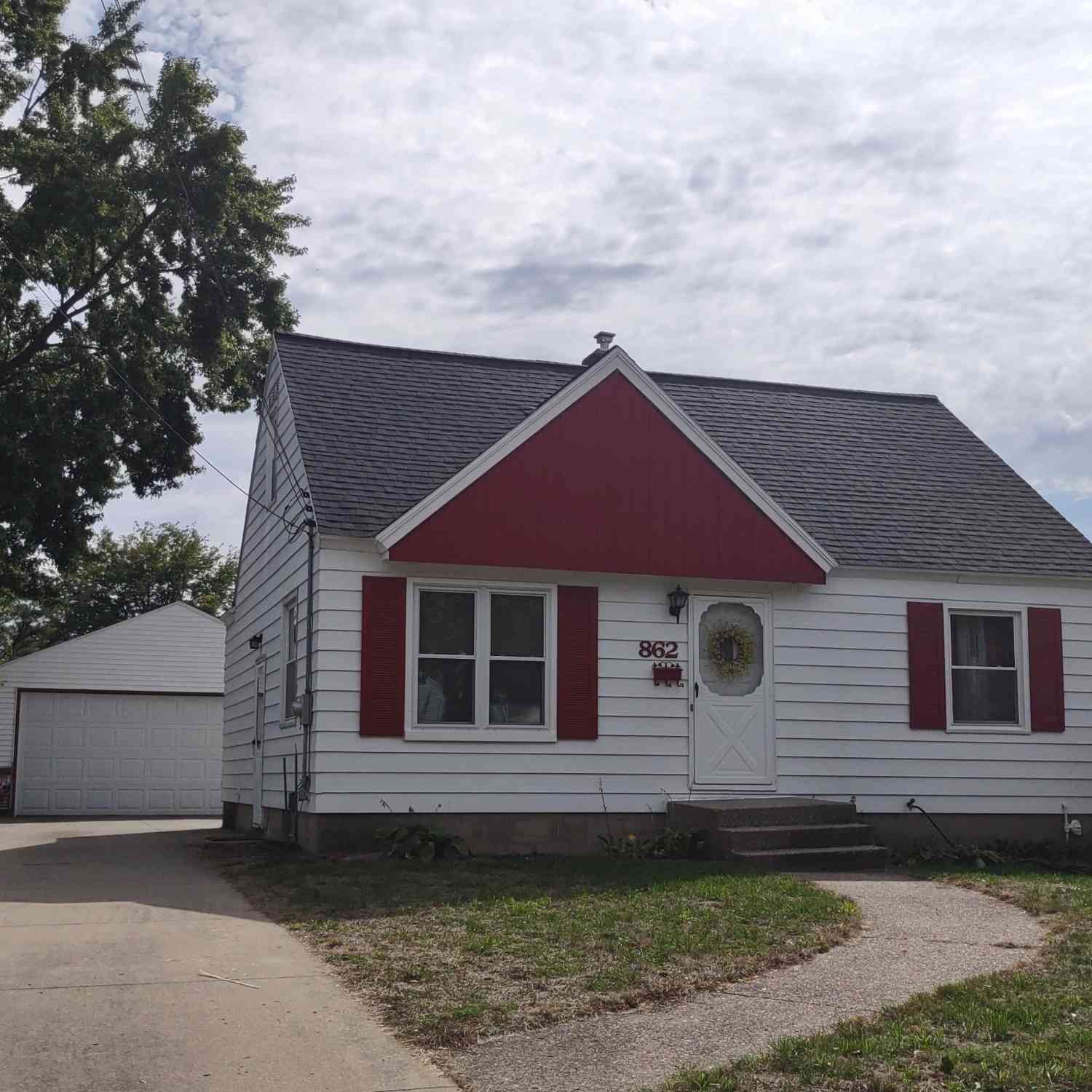 Homes For Sale - 862 Cricklewood Street<br/> Wyoming, MI 49509