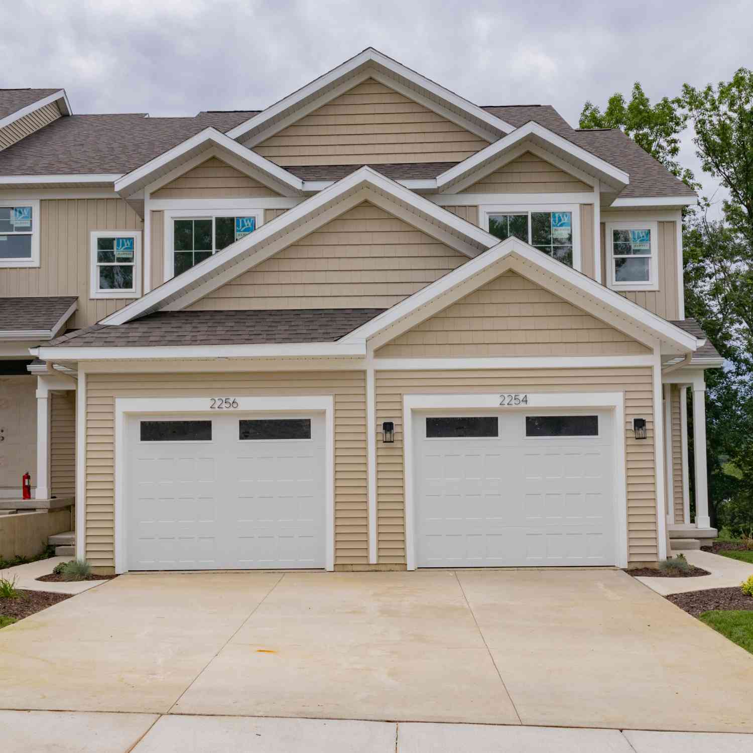 Condo For Sale - 2225 Watertown Way<br/> Grand Rapids, MI 49505