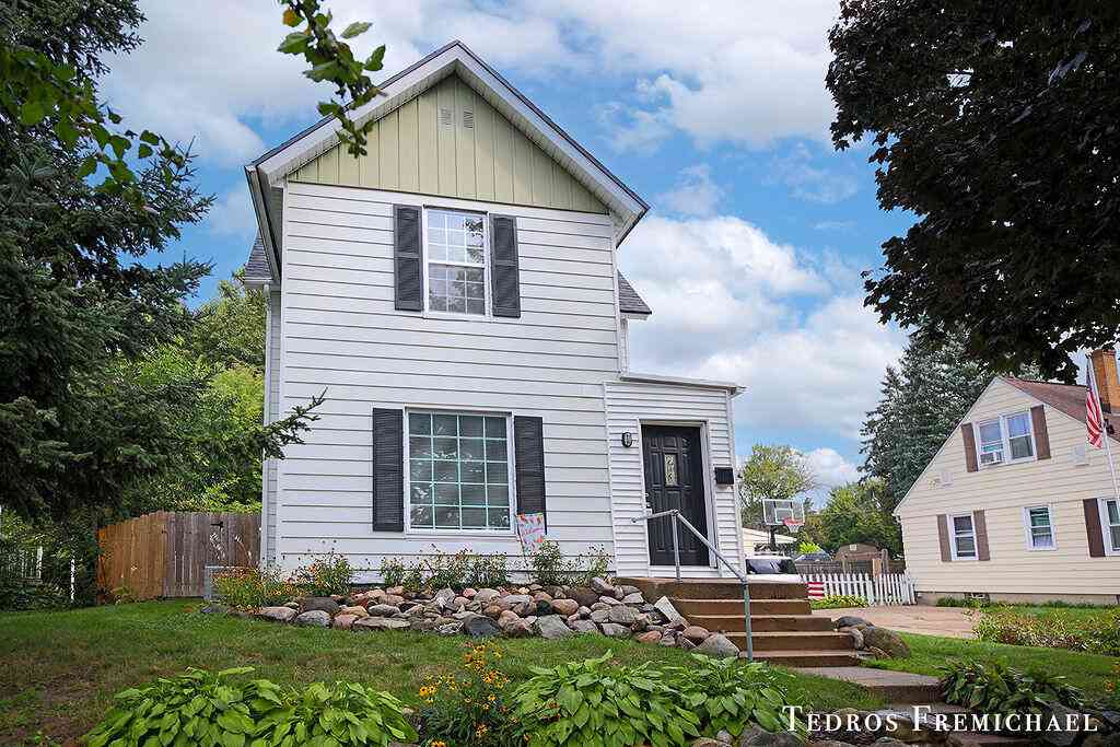 Homes For Sale - 1115 Atlantic Street<br/> Grand Rapids, MI 49504