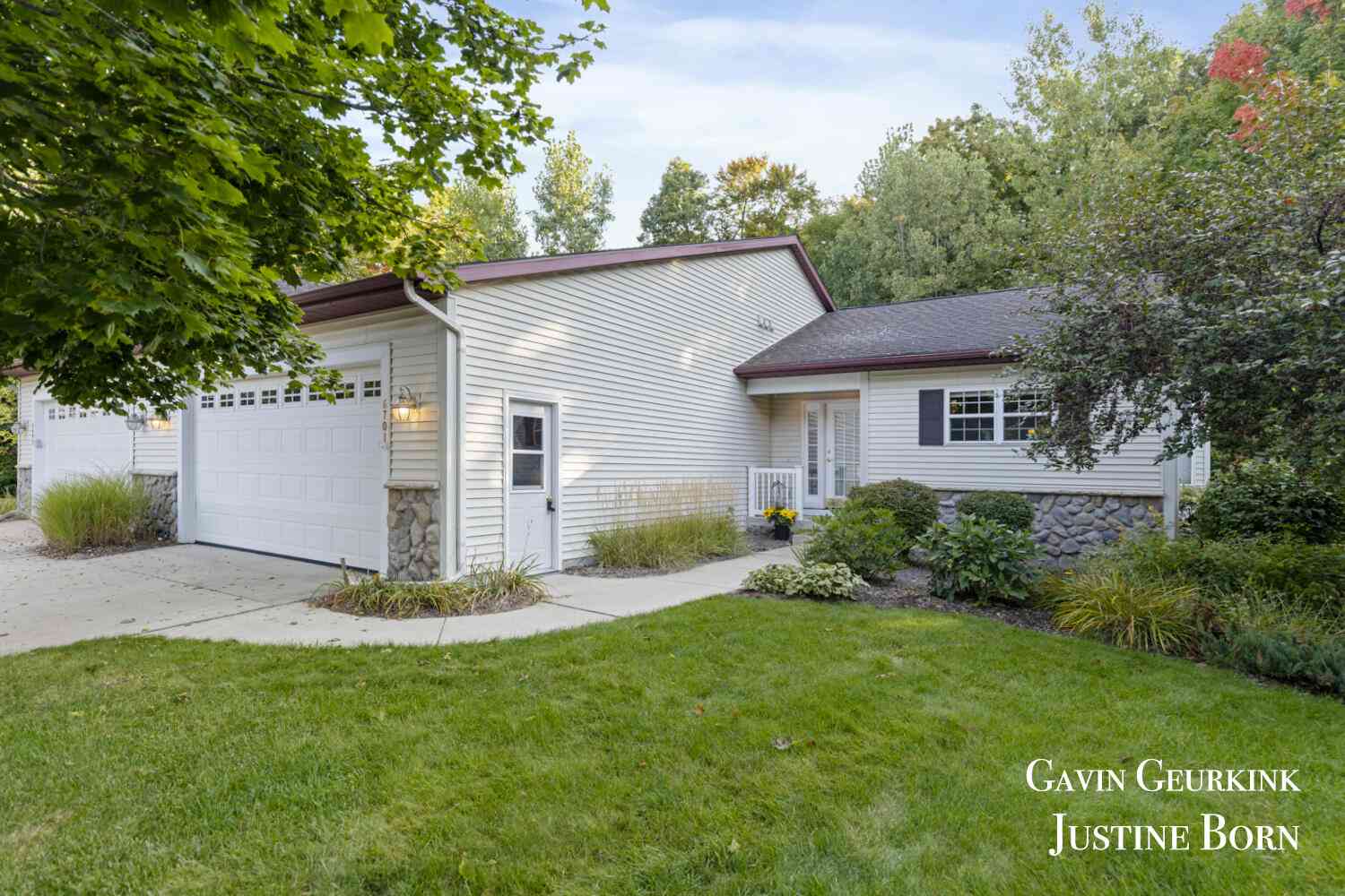Condo For Sale - 6701 Green Valley Court<br/> Caledonia, MI 49316