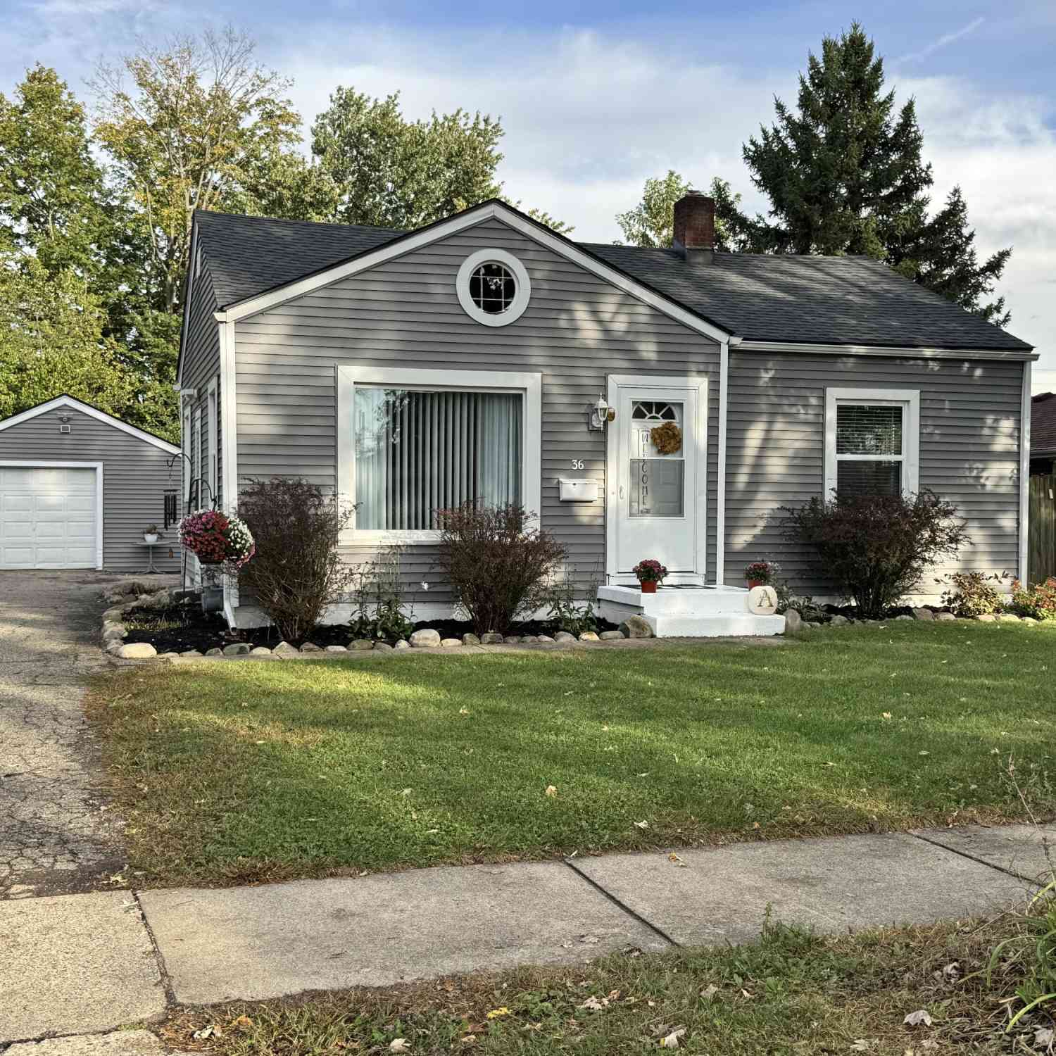 Homes For Sale - 36 N 21st Street<br/> Battle Creek, MI 49015