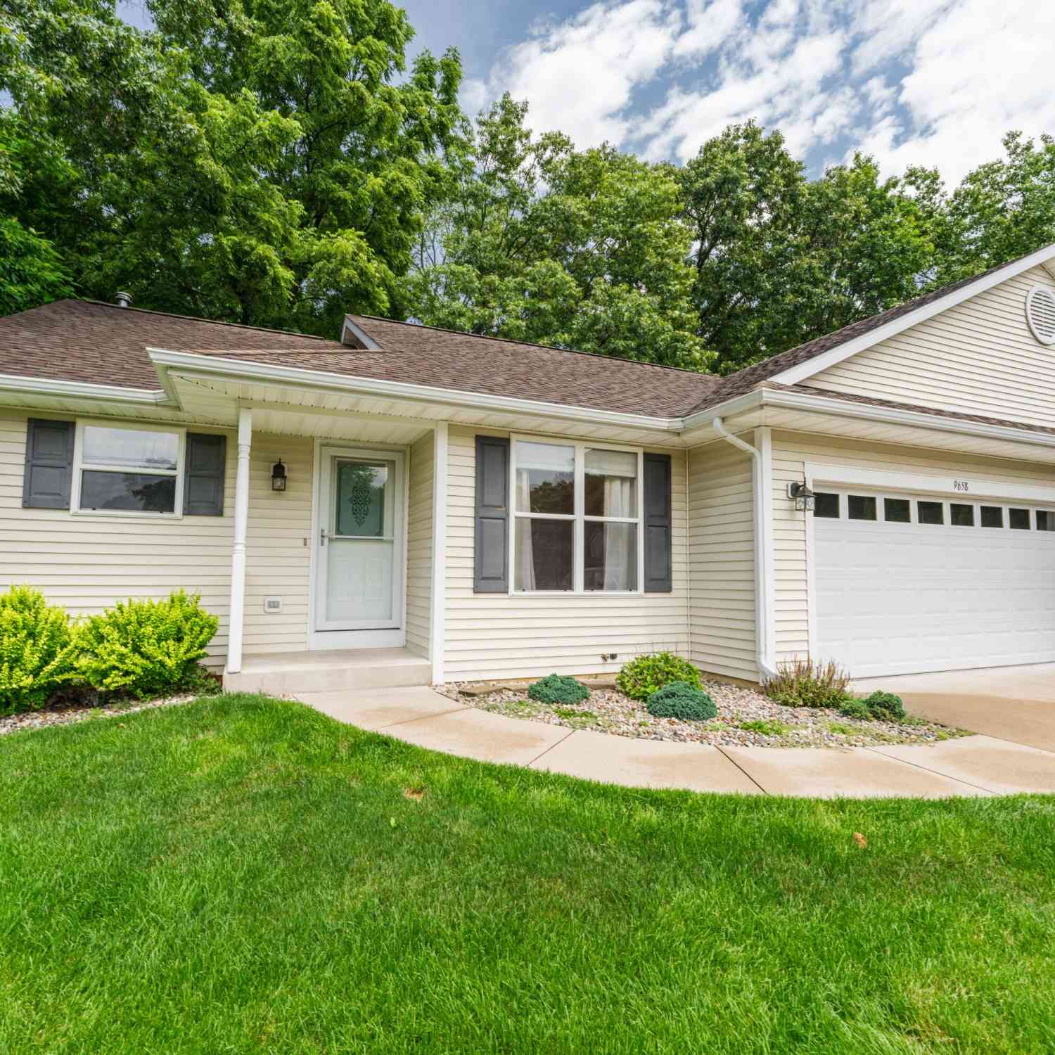 Condo For Sale - 9658 Palmetto Court<br/> Portage, MI 49002