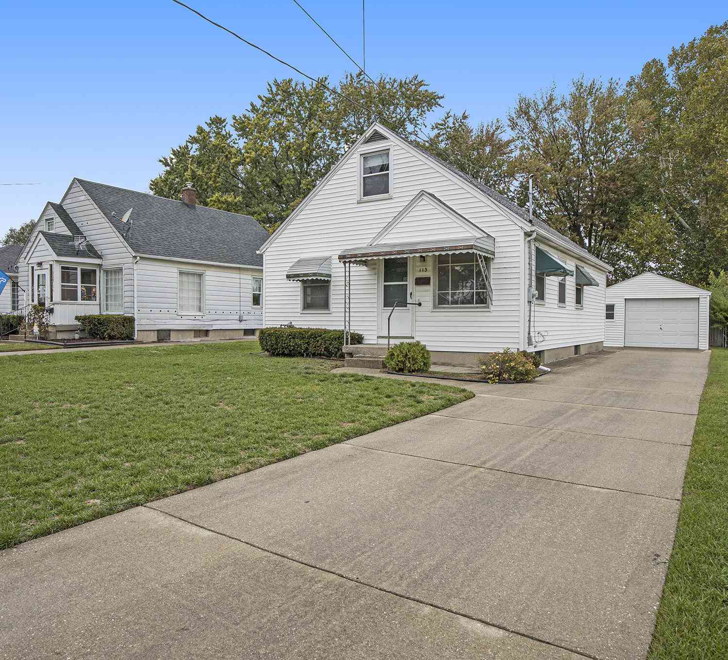 Homes For Sale - 113 Coolidge Street<br/> Grand Rapids, MI 49548
