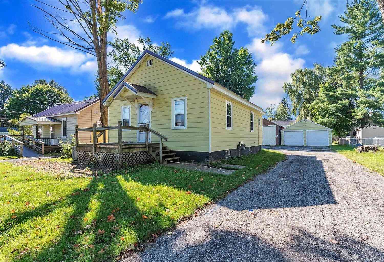 Homes For Sale - 123 W Osceola Avenue<br/> Osceola County, Reed City, MI 49677