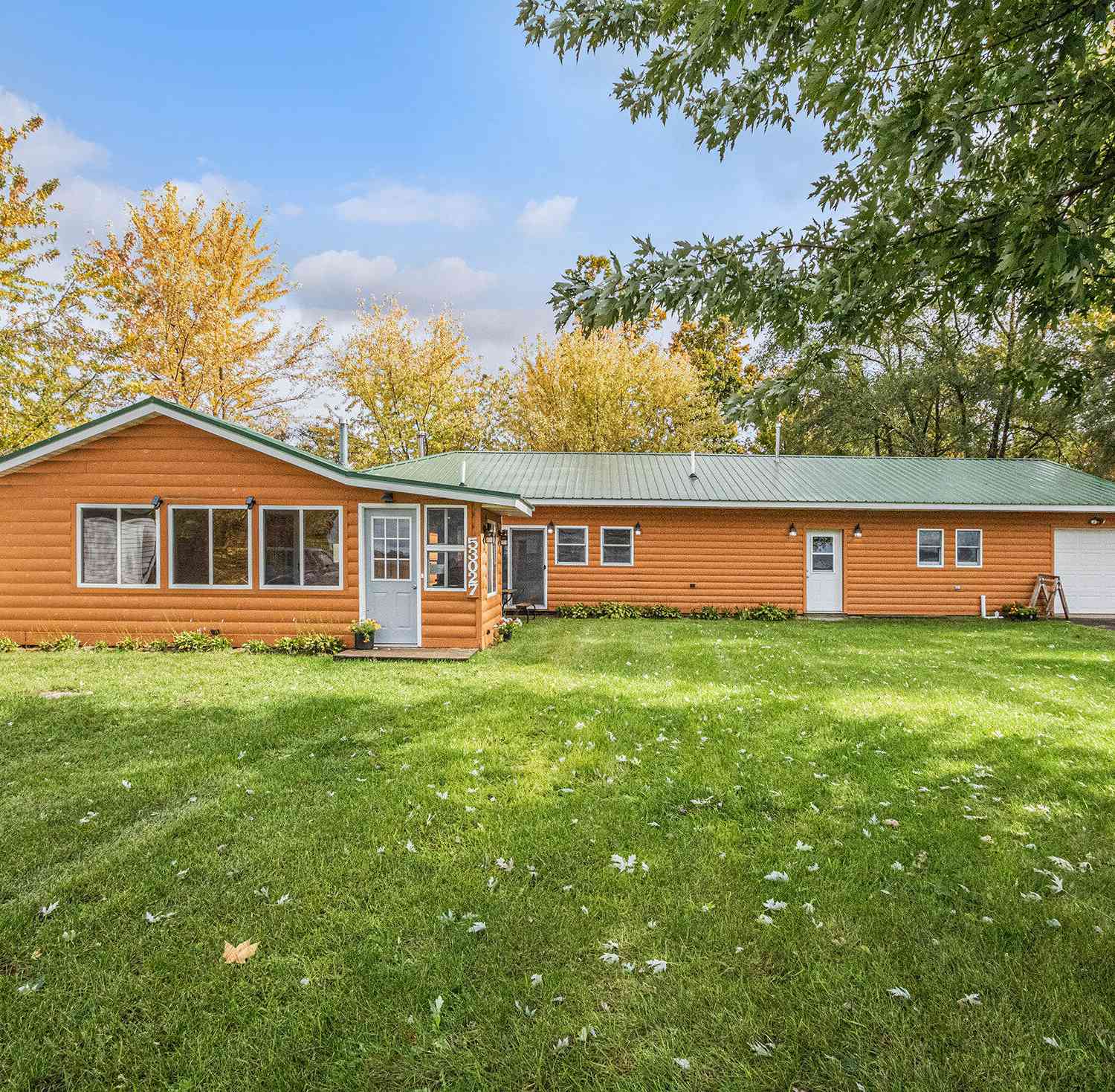 Homes For Sale - 53027 Twin Lakes Road<br/> Dowagiac, MI 49047