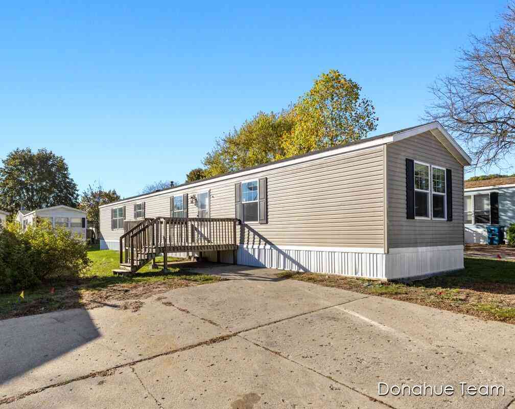 Condo For Sale - 11372 Mary Jane Street #161<br/> Lowell, MI 49331