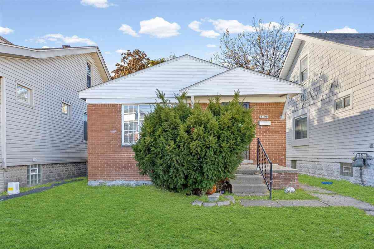 Homes For Sale - 14823 Muirland Street<br/> Wayne County, Detroit, MI 48238