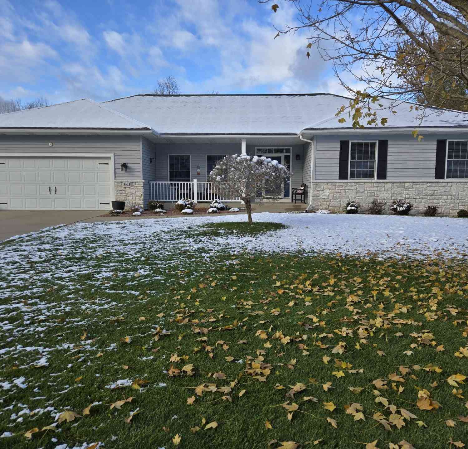 Homes For Sale - 3541 Twin Spruce Drive<br/> Kalamazoo, MI 49004