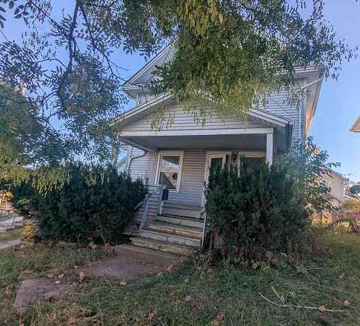 Homes For Sale - 1440 E Cesar E Chavez Avenue<br/> Ingham County, Lansing, MI 48906